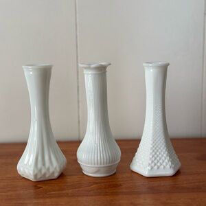 Milk Glass Bud Vase Set of 3
